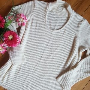 🔥Kenzie 🔥Choker Cut-out Mock Turtleneck Scoop Sweater Ivory💕